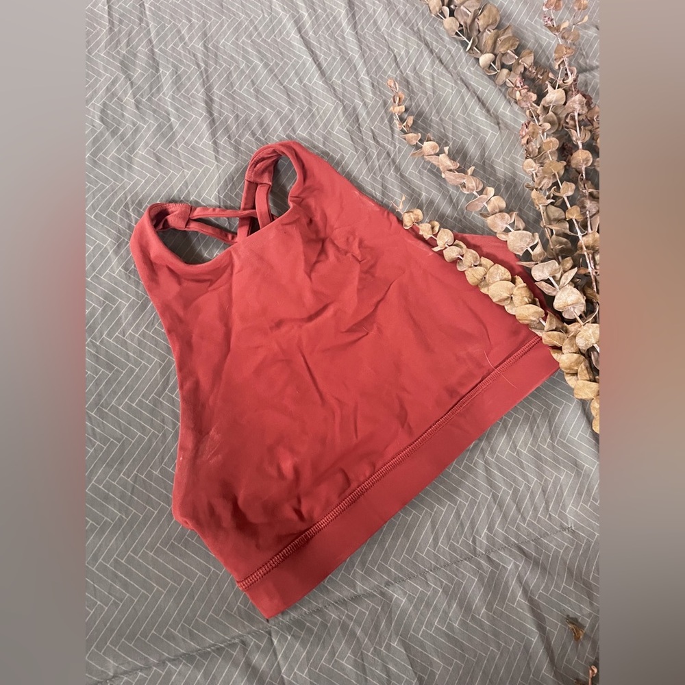 lululemon sports bra size 6